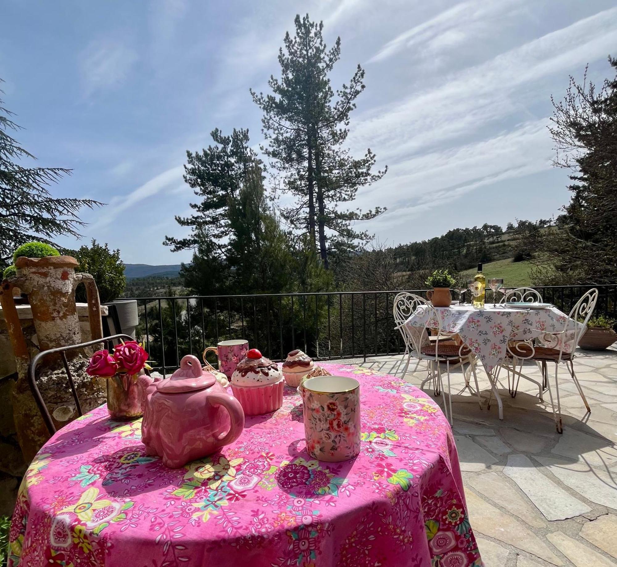 La Maison D'Eddy Et Caro Aux Portes Du Verdon Trigance Exterior foto